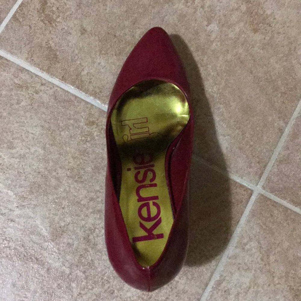 Kensie Girl Red heels